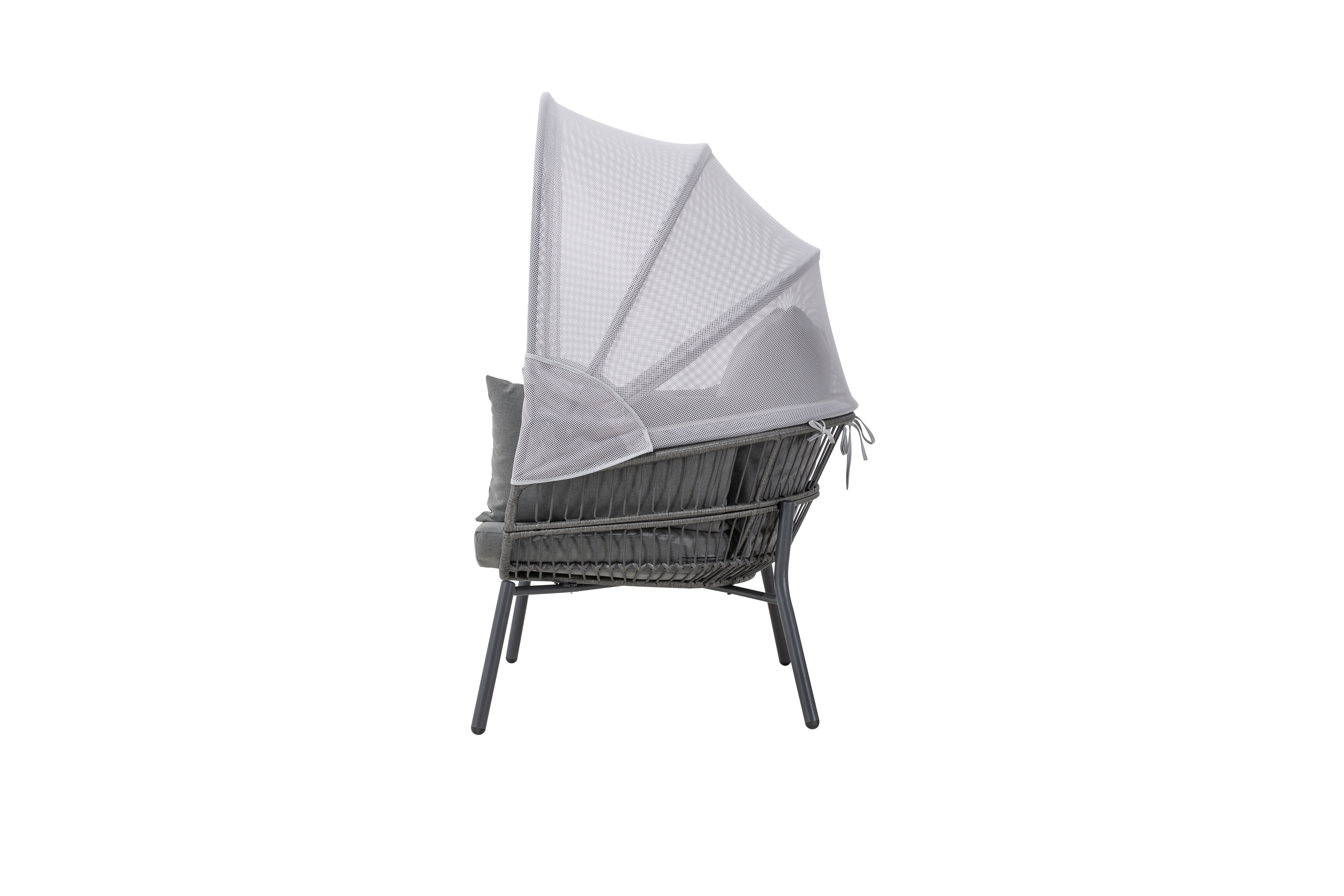 Grauer Stuhl mit Metallgestell und Sonnenschutz aus Netzgewebe, seitlich betrachtet.
